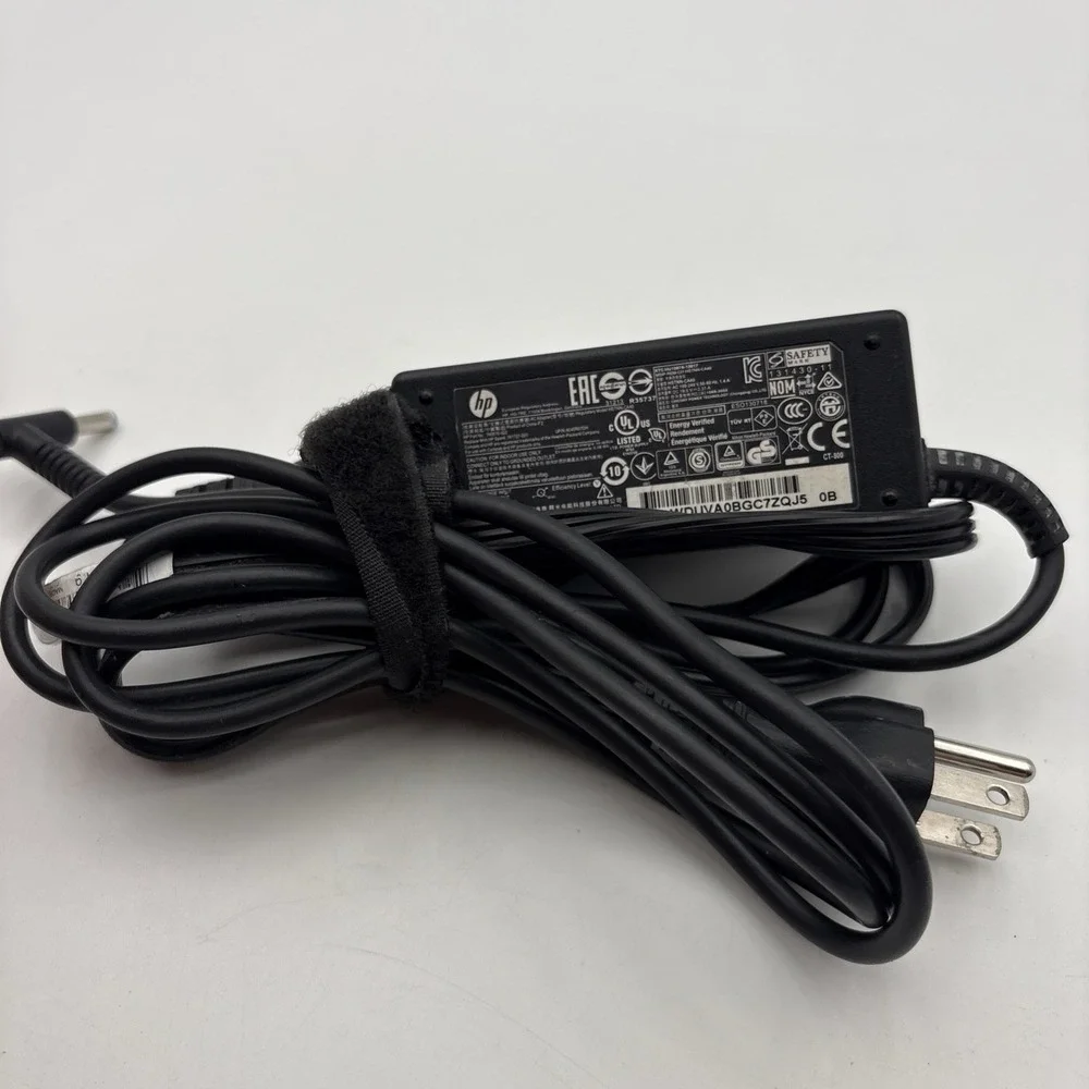 HP genuine 45w